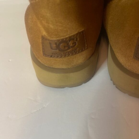 UGG VIKI Chestnut Waterproof Leather Sheepskin Women's Boots, SIZE 7.5 - Picture 6 of 8